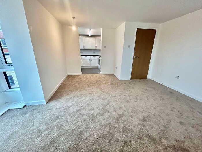 1 Bedroom Flat To Rent In Chardlace Walk, Nottingham, NG1