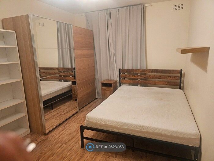 2 Bedroom Flat To Rent In North End Road, Wembley, HA9