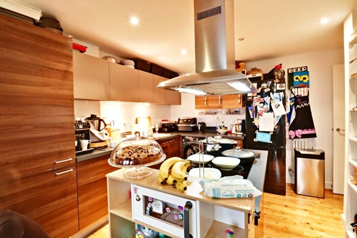 2 Bedroom Apartment To Rent In London Road, Croydon, Surrey, CR0