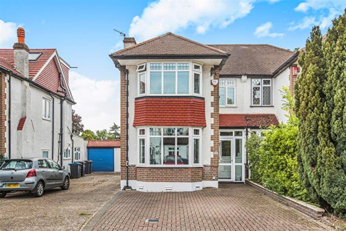 3 Bedroom Semi-Detached House For Sale In Tower View, Shirley, CR0