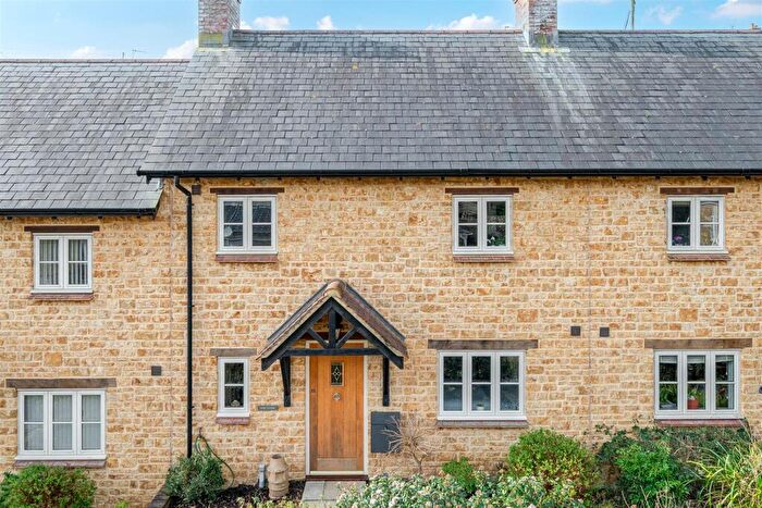 3 Bedroom Terraced House For Sale In Higher Street, Bradpole, Bridport, DT6