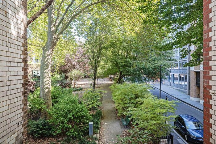 1 Bedroom Flat To Rent In Turnmill Street, Farringdon, London, EC1M