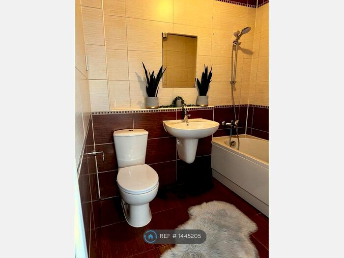 1 Bedroom Flat To Rent In Ladysmith Road, Enfield, EN1