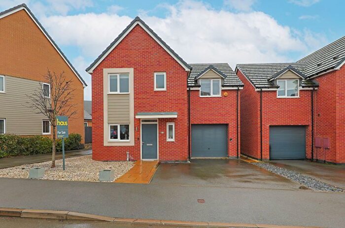 3 Bedroom Detached House For Sale In Farnsworth Lane, Clay Cross, Chesterfield, S45