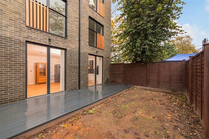 5 Bedroom Property To Rent In Sprowston Mews, London E7