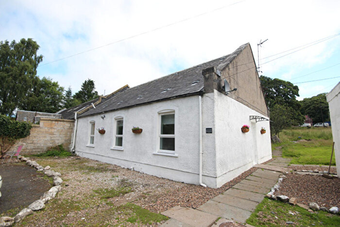 3 Bedroom Cottage To Rent In Denonvan, Denny, FK6