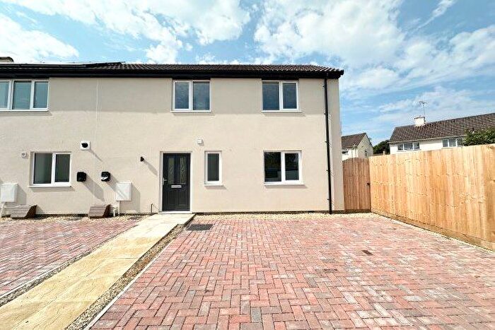 2 Bedroom Property To Rent In Birchall Avenue, Gloucester, GL4