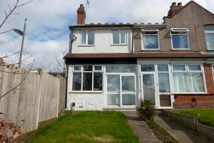 2 Bedroom Property To Rent In Court Oak Road, Birmingham, B17