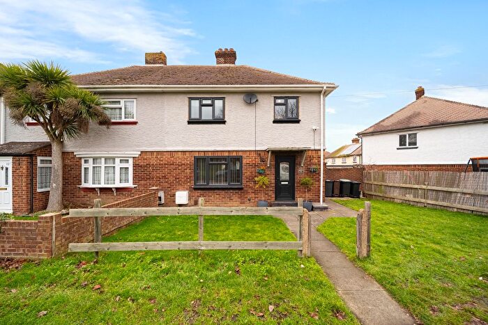 3 Bedroom Semi-Detached House For Sale In New House Lane, Northfleet, Gravesend, Kent, DA11