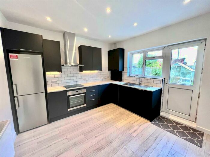 2 Bedroom House To Rent In Tyler Street, Bristol, BS2