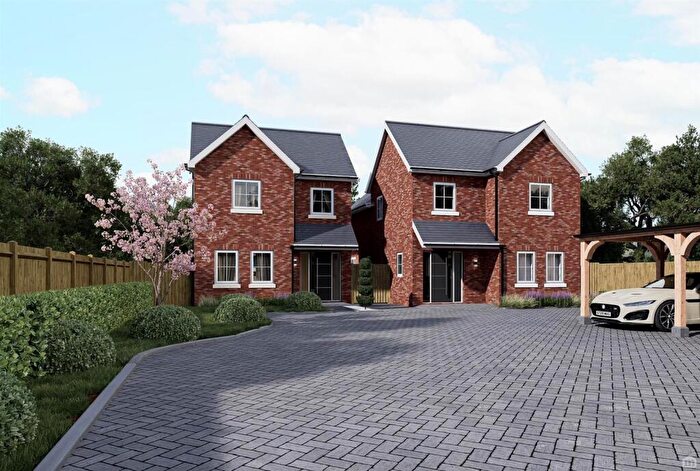 4 Bedroom Detached House For Sale In Hunts Pond Road, Titchfield, PO14