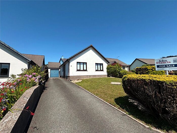 2 Bedroom Bungalow For Sale In Kilvelgy Park, Kilgetty, Pembrokeshire, SA68