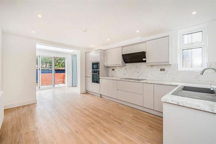 4 Bedroom Property To Rent In Clareville Street, South Kensington, SW7