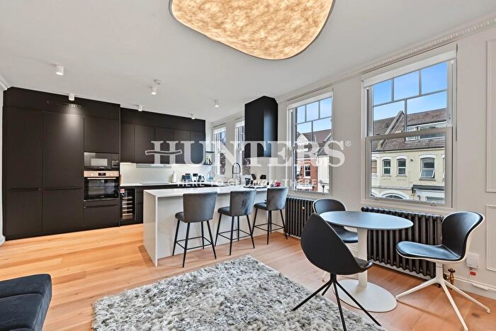 2 Bedroom Flat For Sale In Dennington Park Road, West Hampstead, London, NW6