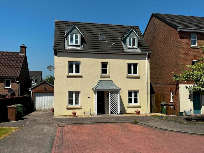 4 Bedroom Property To Rent In Blacksmith Close, Oakdale, Blackwood, NP12
