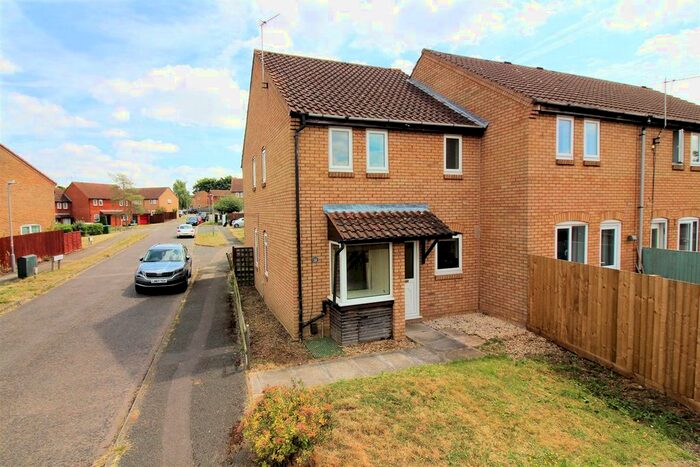 1 Bedroom Property To Rent In Cleveland Park, Aylesbury, HP20