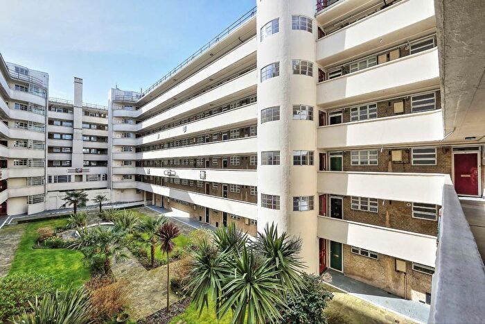 1 Bedroom Flat To Rent In Sheen Road, Richmond, TW9