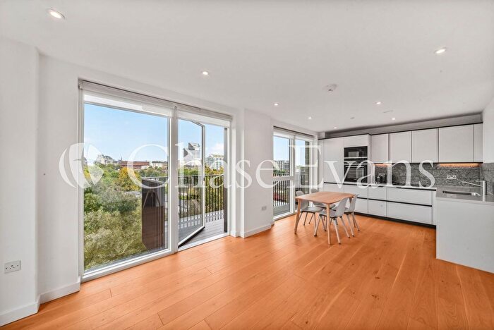 1 Bedroom Flat To Rent In Dundee House, West Ealing, London, W13