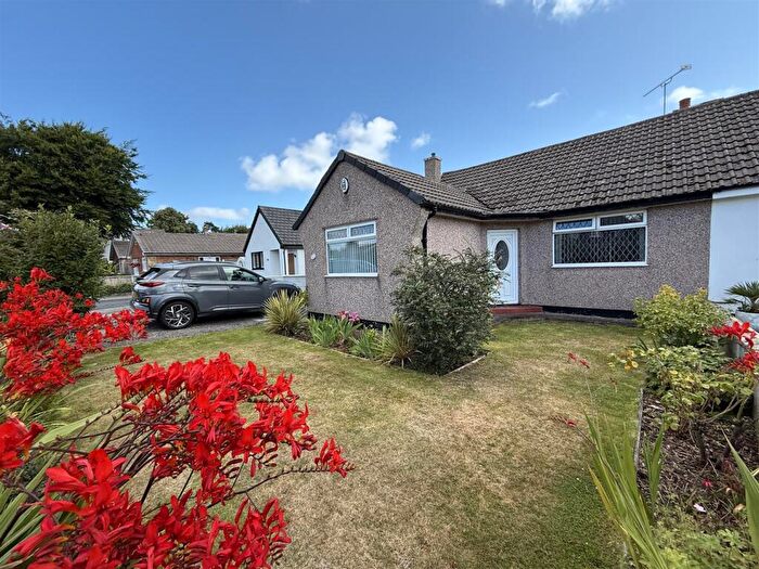 2 Bedroom Semi-Detached Bungalow To Rent In Pensby Road, Thingwall, Wirral, CH61