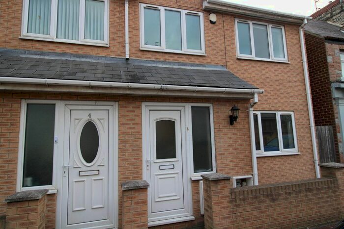 3 Bedroom Semi-Detached House To Rent In Bishopton Street, Sunderland SR2
