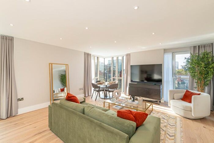 2 Bedroom Apartment To Rent In Baker Street, Marylebone, London, NW1