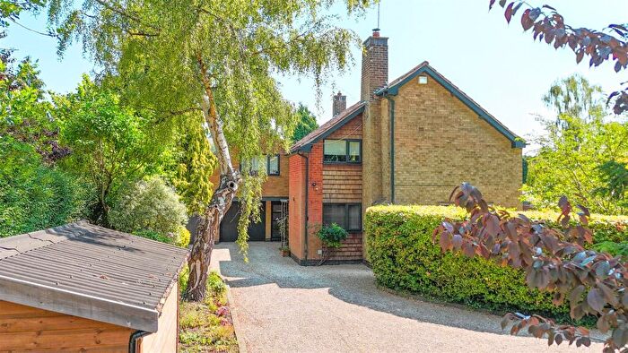 5 Bedroom Detached House For Sale In Pendene Road, Stoneygate, Leicester, LE2