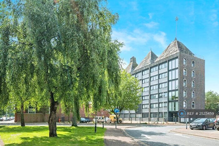 2 Bedroom Flat To Rent In Yarmouth Way, Great Yarmouth, NR30