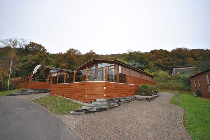 2 Bedroom Park Home For Sale In Cheddar Woods, Cheddar, BS27