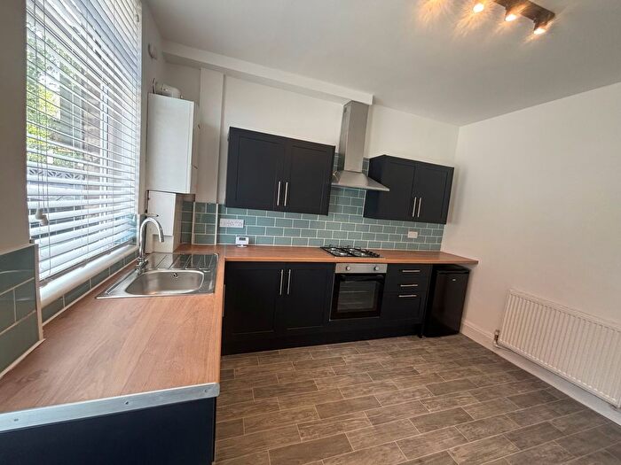 2 Bedroom Property To Rent In Bredbury Street, Hyde, SK14