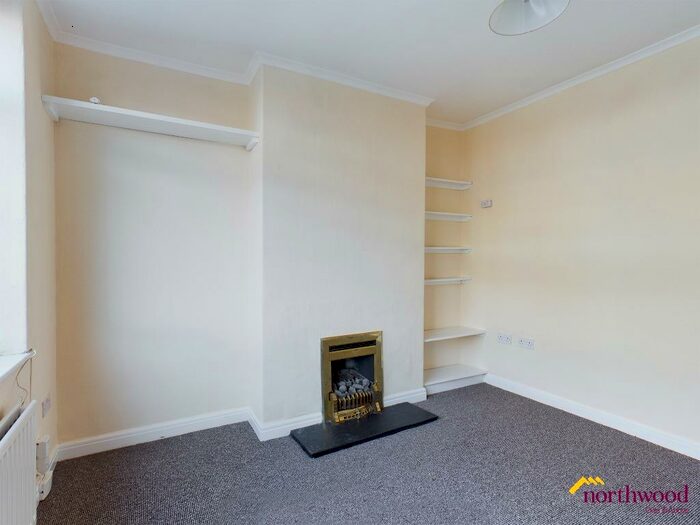 2 Bedroom Town House To Rent In Timmis Street, Etruria, Stoke-on-Trent, ST1