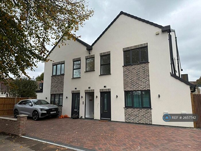 3 Bedroom Flat To Rent In Elm Road, Hackbridge, SM6