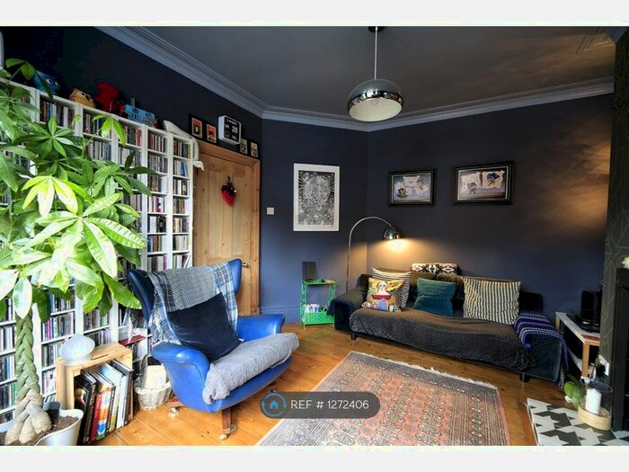 3 Bedroom Semi-Detached House To Rent In Woodland Road, Manchester M19