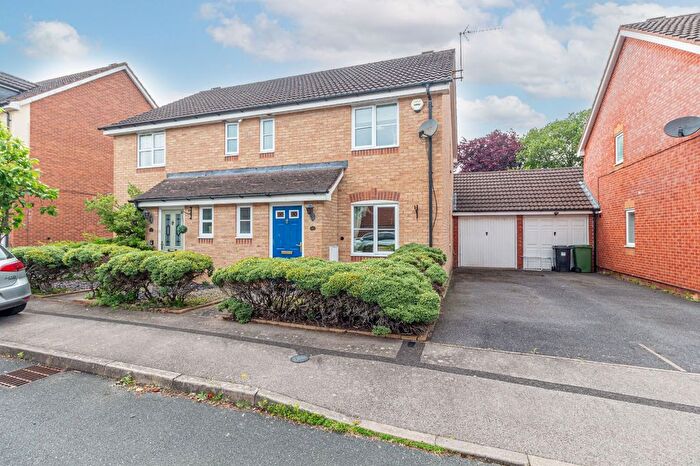 3 Bedroom Semi-Detached House For Sale In Wheatcroft Close, Redditch, Worcestershire, B97