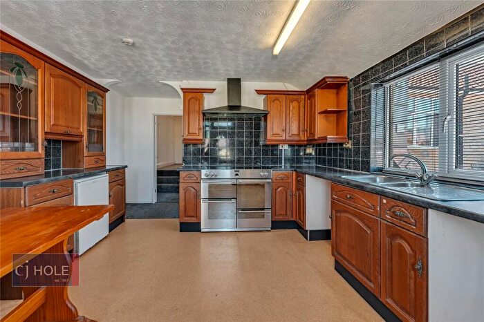 3 Bedroom Apartment To Rent In Southmead Road, Westbury-on-Trym, Bristol, BS10