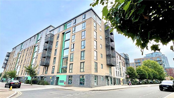 2 Bedroom Flat To Rent In Conrad Court, NW9