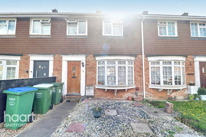 3 Bedroom Terraced House For Sale In Leycroft Gardens, Erith, DA8