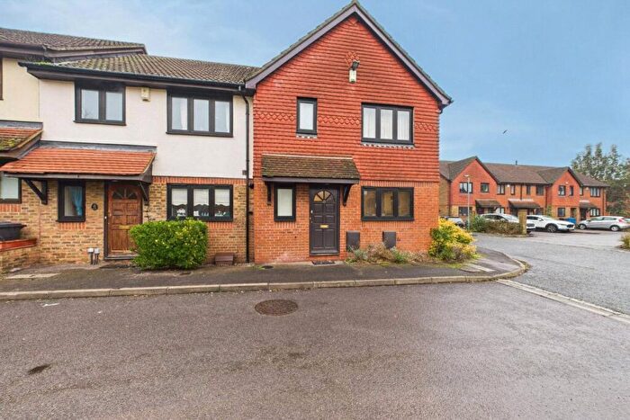 3 Bedroom Semi Detached House To Rent In The Wickets, Maidenhead, Berkshire, SL6