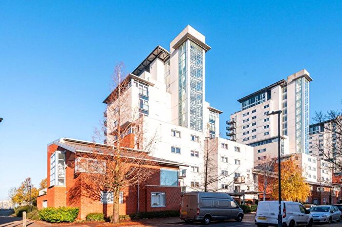 2 Bedroom Flat For Sale In Granary Mansions, Thamesmead, London, SE28