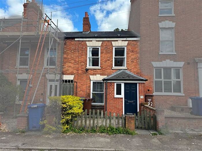 2 Bedroom Terraced House To Rent In West Street, Banbury, OX16