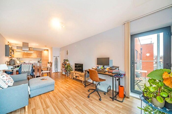 1 Bedroom Flat For Sale In St. Agnes House, Ordell Road, Bow, London, E3