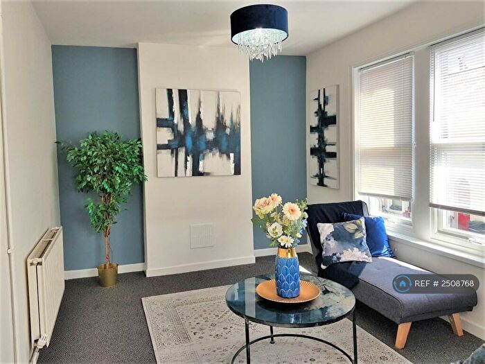 2 Bedroom Maisonette To Rent In Chaplin Road, Bristol, BS5