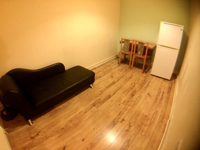 2 Bedroom Flat To Rent In High Street, Orpington, BR6