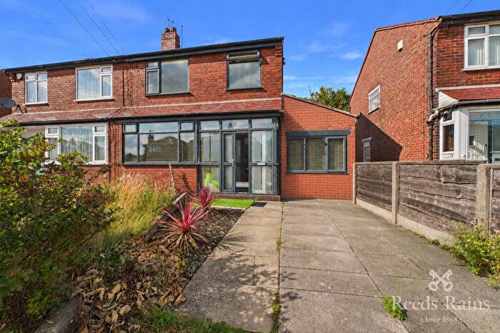 3 Bedroom Semi-Detached House For Sale In Birkdale Road, South Reddish, Stockport, SK5