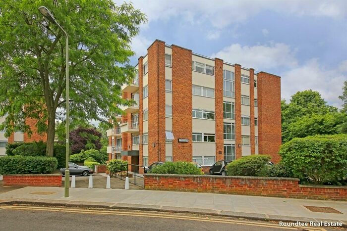 1 Bedroom Flat To Rent In James Close, Woodlands, Golders Green, NW11