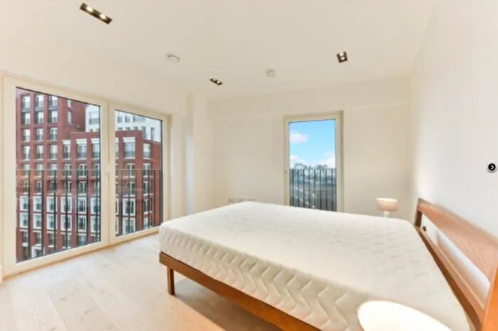 2 Bedroom Flat For Sale In Exchange Gardens, Vauxhall, SW8