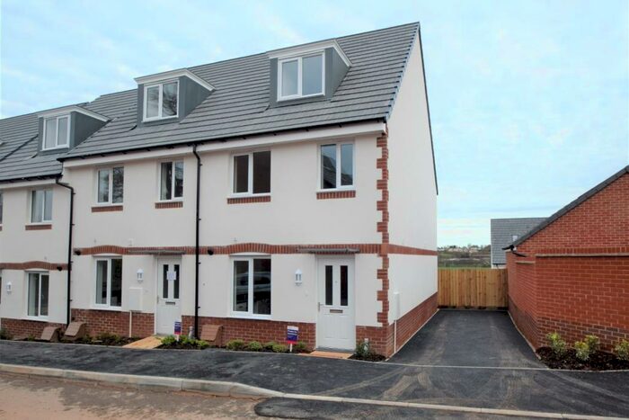 3 Bedroom House To Rent In Jenner Road, Tiverton, Devon, EX16