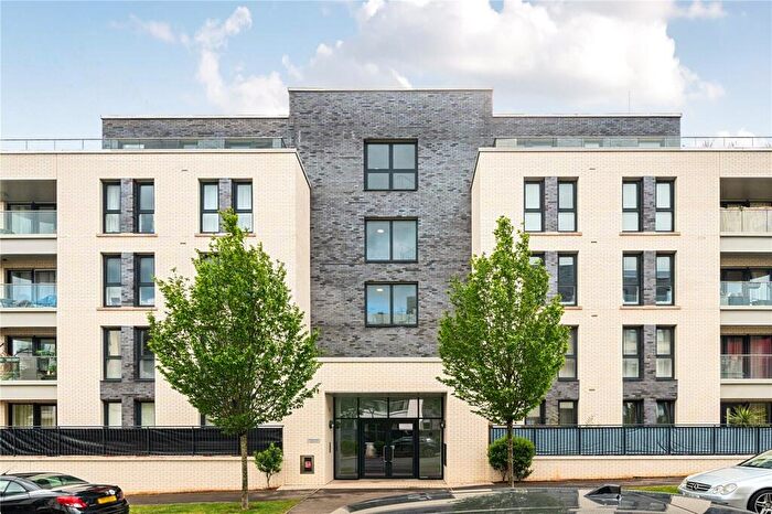 1 Bedroom Maisonette For Sale In Chieftain Road, Longcross, Chertsey, KT16