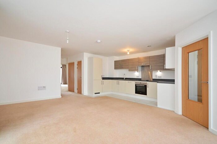 2 Bedroom Flat To Rent In Canons Way, Bristol, BS1