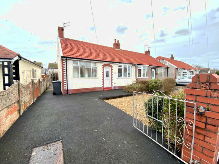 2 Bedroom Bungalow To Rent In Cumberland Avenue, Thornton-Cleveleys, FY5