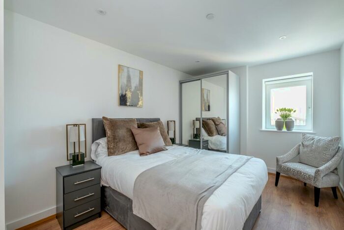 2 Bedroom Apartment To Rent In Woolwich Church Street Woolwich, SE18